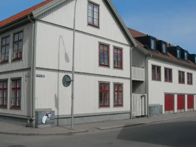 Häggen 12 – Kyrkogatan 32 A–G, Vänersborg